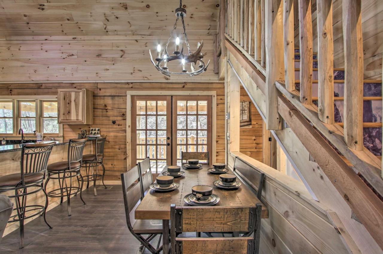 The Phoenix Cabin With Hot Tub In Gatlinburg! Zewnętrze zdjęcie