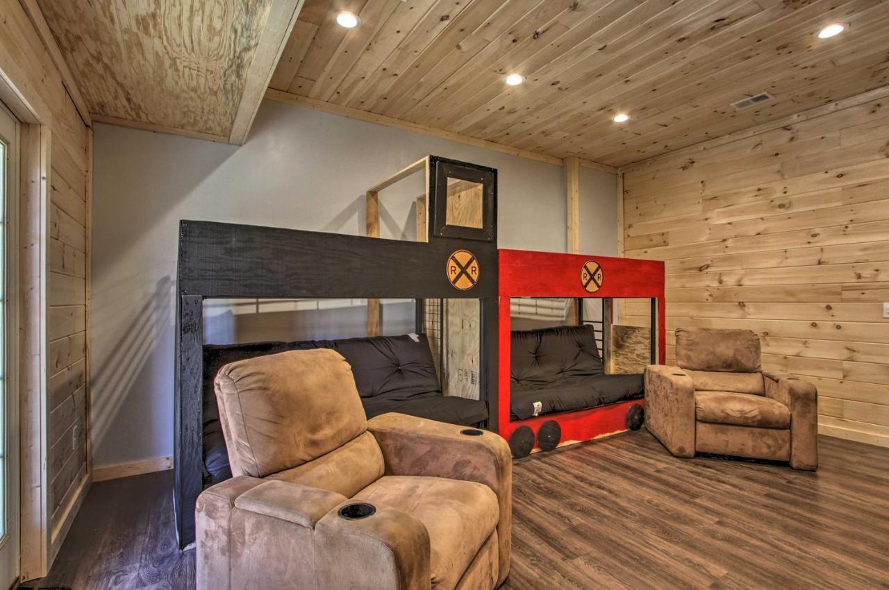 The Phoenix Cabin With Hot Tub In Gatlinburg! Zewnętrze zdjęcie