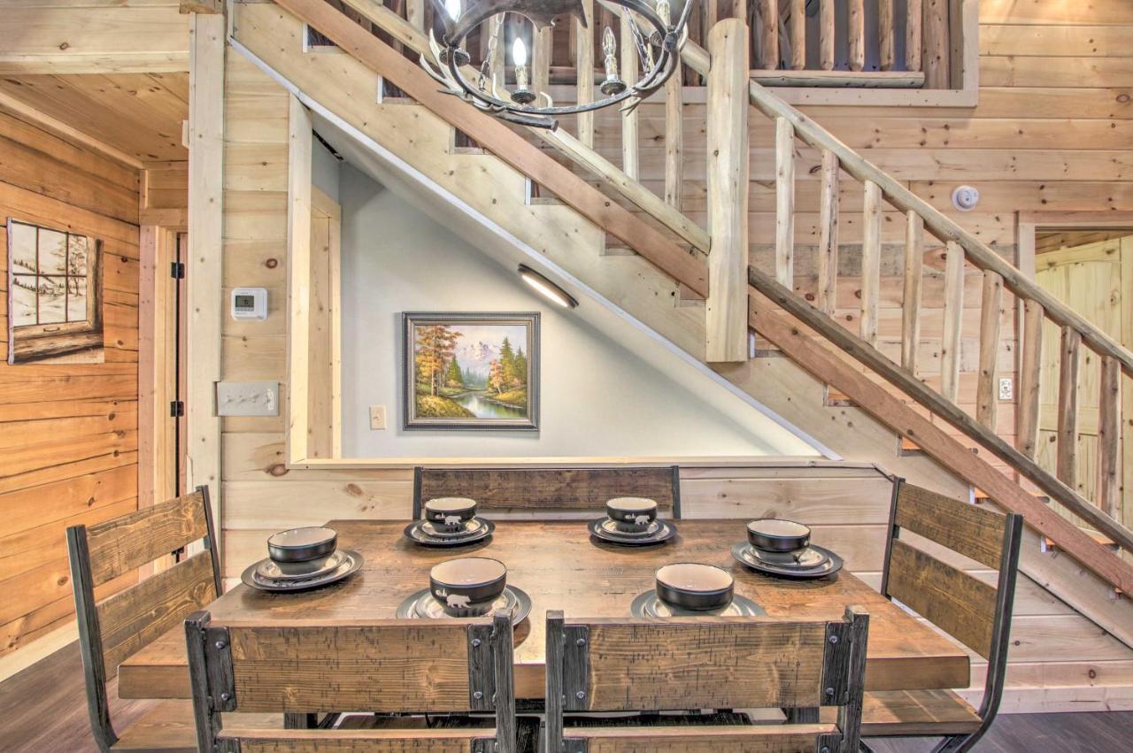 The Phoenix Cabin With Hot Tub In Gatlinburg! Zewnętrze zdjęcie