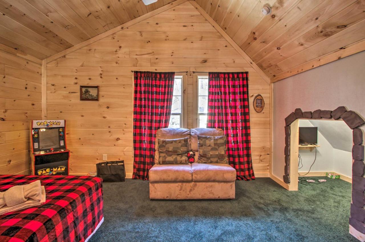 The Phoenix Cabin With Hot Tub In Gatlinburg! Zewnętrze zdjęcie
