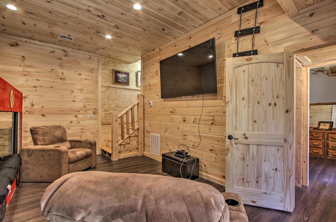 The Phoenix Cabin With Hot Tub In Gatlinburg! Zewnętrze zdjęcie
